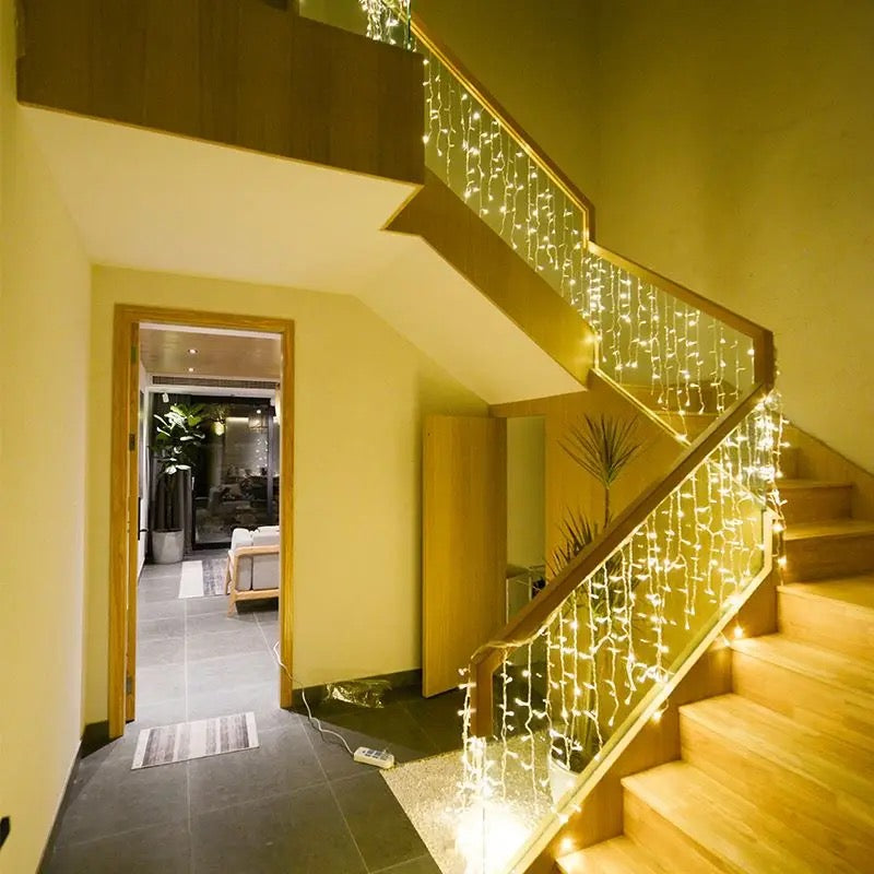 Instalatie LED cu franjuri, lungime 8/12 metri, de exterior, 240/300 leduri